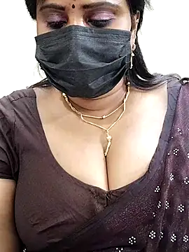 Snapshot of Queenflowerr chatting on February 15, 2025, 10:42 pm Queenflowerr online show from February 15, 2025, 10:42 pm