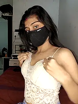 Love-N online show from November 16, 2025, 5:28 pm