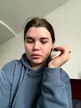 ella zzz online show from January 12, 2026, 10:11 am