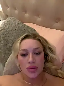 blissdimicco online show from November 17, 2025, 11:20 pm