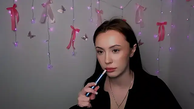 Nikonara Love online show from February 11, 2026, 4:18 pm