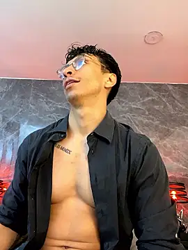 ApoloCruz online show from January 11, 2026, 3:24 am