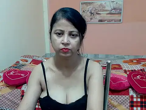 Snapshot of Valentin_Nappi chatting on October 1, 2025, 5:23 am Valentin Nappi online show from October 1, 2025, 5:23 am