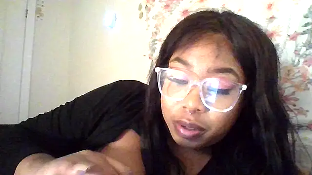 angeliquebelcali online show from September 20, 2025, 8:08 am