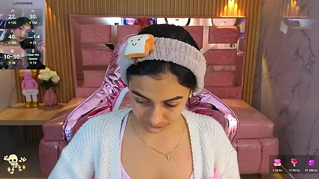 lilith petit sub online show from October 31, 2025, 3:14 am