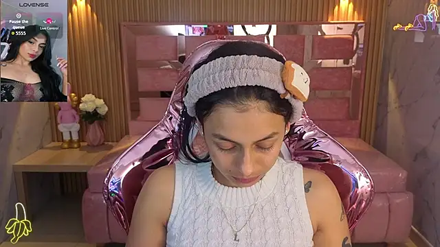 lilith petit sub online show from October 30, 2025, 3:27 am