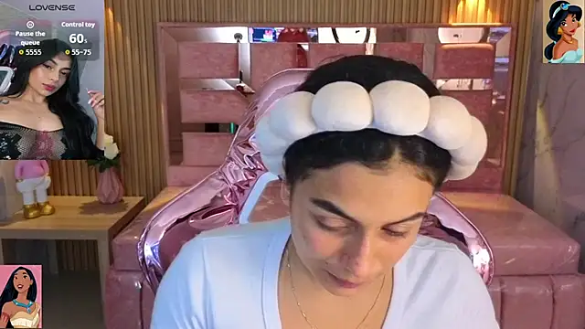 lilith petit sub online show from November 28, 2025, 3:28 am