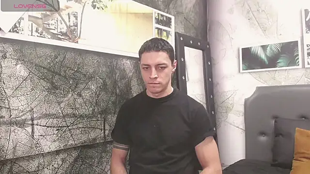 Snapshot of Frank_Millers chatting on March 12, 2025, 5:49 pm Frank Millers online show from March 12, 2025, 5:49 pm