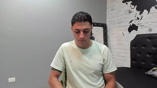 Snapshot of Frank_Millers chatting on November 17, 2025, 4:11 pm Frank Millers online show from November 17, 2025, 4:11 pm