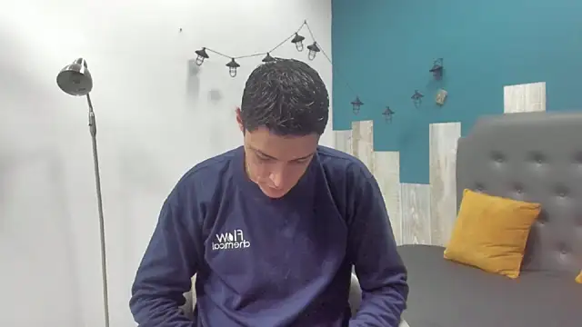 Snapshot of Frank_Millers chatting on September 30, 2025, 4:02 pm Frank Millers online show from September 30, 2025, 4:02 pm