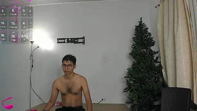 MarioandMia online show from February 24, 2025, 11:41 pm