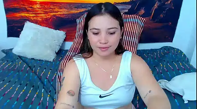 alicia milk 13 online show from January 24, 2025, 8:53 pm