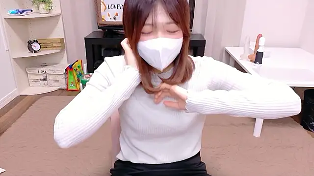 NA-KAREN-V8 online show from October 19, 2025, 1:25 pm