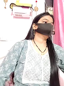 Simran-001 online show from October 25, 2025, 2:07 pm