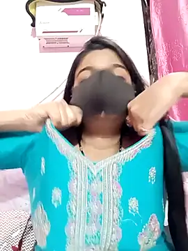 Simran-001 online show from October 15, 2025, 6:05 pm