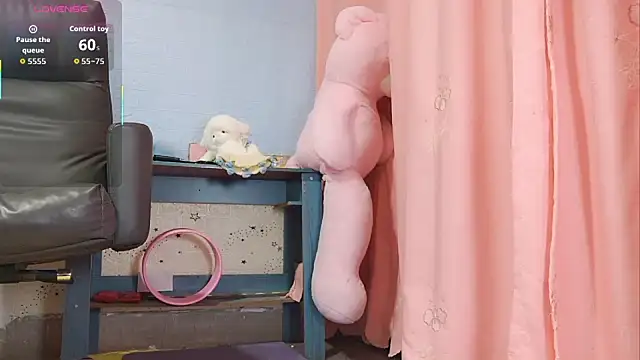 ManMan-520 online show from November 30, 2025, 6:52 pm