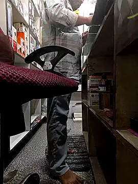 RaviRoy2326 online show from February 18, 2026, 6:00 am