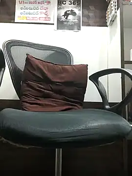 RaviRoy2326 online show from February 10, 2025, 12:18 pm