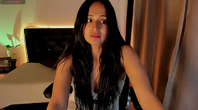 alizee 33 online show from February 26, 2025, 9:20 pm