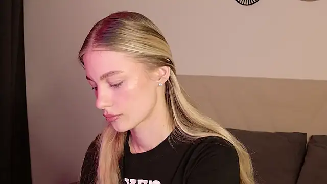 GabriellaOlsen online show from April 11, 2026, 5:49 pm