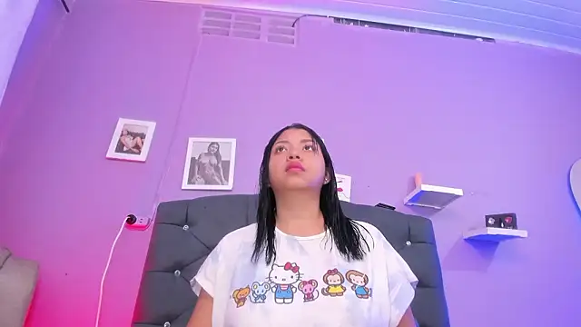 celesstte 00 online show from February 3, 2026, 1:05 pm