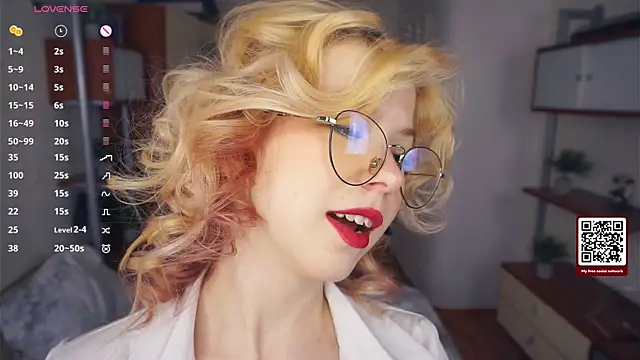 LynetHakes online show from December 5, 2025, 7:07 am