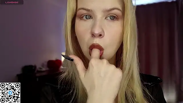 LynetHakes online show from March 15, 2026, 6:20 am