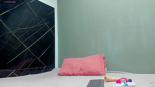 Snapshot of ebony_sofia69 chatting on February 18, 2025, 3:53 am ebony sofia69 online show from February 18, 2025, 3:53 am