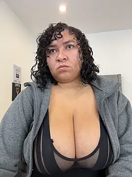 KarlaWild online show from September 23, 2025, 3:19 pm