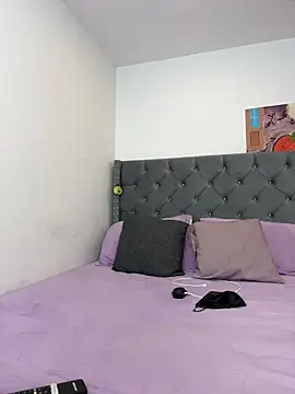 KarlaWild online show from October 31, 2025, 5:09 pm