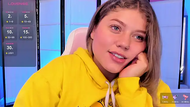 Snapshot of alaia_greyy chatting on February 9, 2026, 1:09 pm alaia greyy online show from February 9, 2026, 1:09 pm