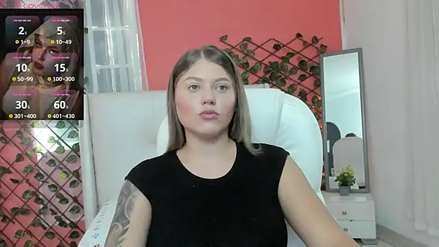 Snapshot of alaia_greyy chatting on July 6, 2026, 8:11 pm alaia greyy online show from July 6, 2026, 8:11 pm