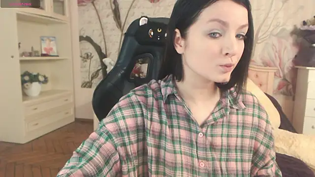 BritneyBarker online show from February 26, 2026, 5:07 am