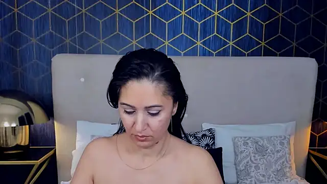 ValeryBlakes online show from November 17, 2025, 8:13 pm