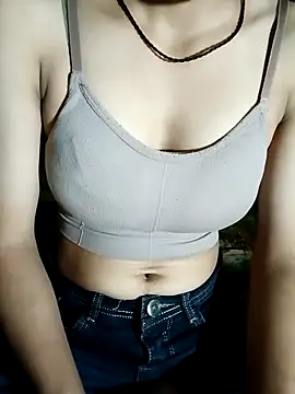 Snapshot of Khushi-Star chatting on October 15, 2025, 4:48 pm Khushi-Star online show from October 15, 2025, 4:48 pm