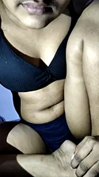 Red-Rose25 online show from February 2, 2025, 4:59 am