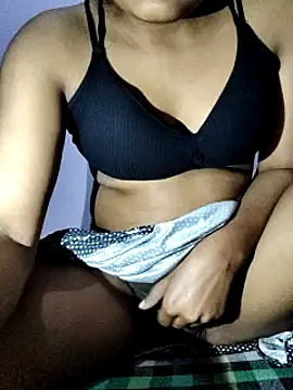 Red-Rose25 online show from January 25, 2025, 4:35 pm