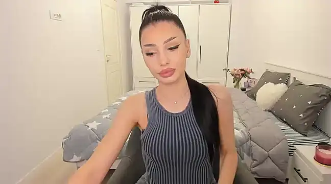 HelenShawn online show from March 13, 2025, 7:31 am