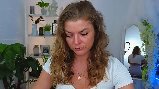 Donna Sun online show from March 8, 2026, 5:44 am