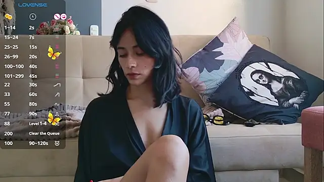 GerberaBlooms77 online show from February 19, 2025, 9:25 pm