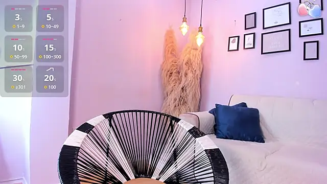 alana rossetti online show from November 8, 2025, 12:31 pm