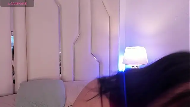 Snapshot of Loreanna_Joy chatting on October 9, 2025, 11:44 am Loreanna Joy online show from October 9, 2025, 11:44 am