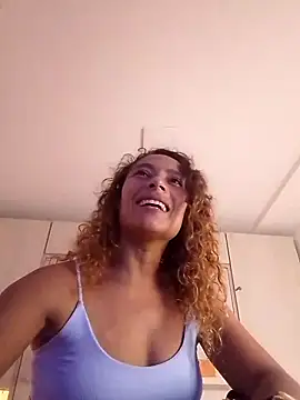 Snapshot of Zoedaniels chatting on March 18, 2025, 8:37 pm Zoedaniels online show from March 18, 2025, 8:37 pm