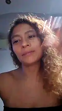 Snapshot of Zoedaniels chatting on March 14, 2025, 4:21 am Zoedaniels online show from March 14, 2025, 4:21 am