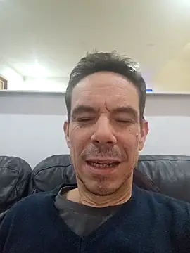 Snapshot of Kenhornu chatting on November 28, 2025, 8:53 pm Kenhornu online show from November 28, 2025, 8:53 pm