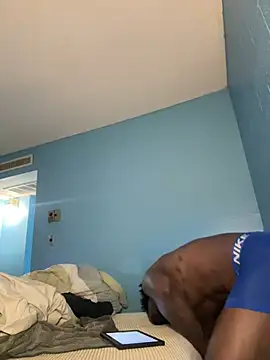 Snapshot of squirmxx10 chatting on March 7, 2025, 9:29 am squirmxx10 online show from March 7, 2025, 9:29 am