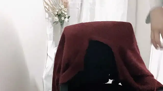 Chu1314 online show from February 8, 2025, 4:46 pm