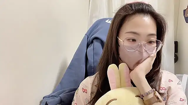 Chu1314 online show from December 5, 2025, 3:43 pm