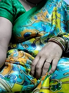 Snapshot of laxmitelugu78 chatting on March 8, 2025, 3:06 am laxmitelugu78 online show from March 8, 2025, 3:06 am