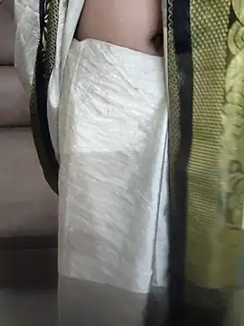 Snapshot of laxmitelugu78 chatting on November 3, 2025, 9:13 am laxmitelugu78 online show from November 3, 2025, 9:13 am